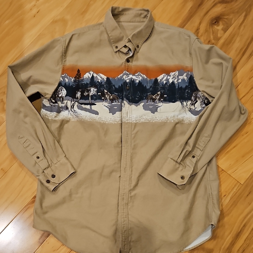 Vintage Men's Heavyweight Cotton Button-Up Shirt with Mountain and Wolf  Print